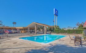 Americas Best Value Inn Uvalde Tx